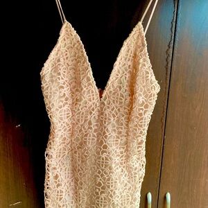 Forever 21 lace blush toned mini dress